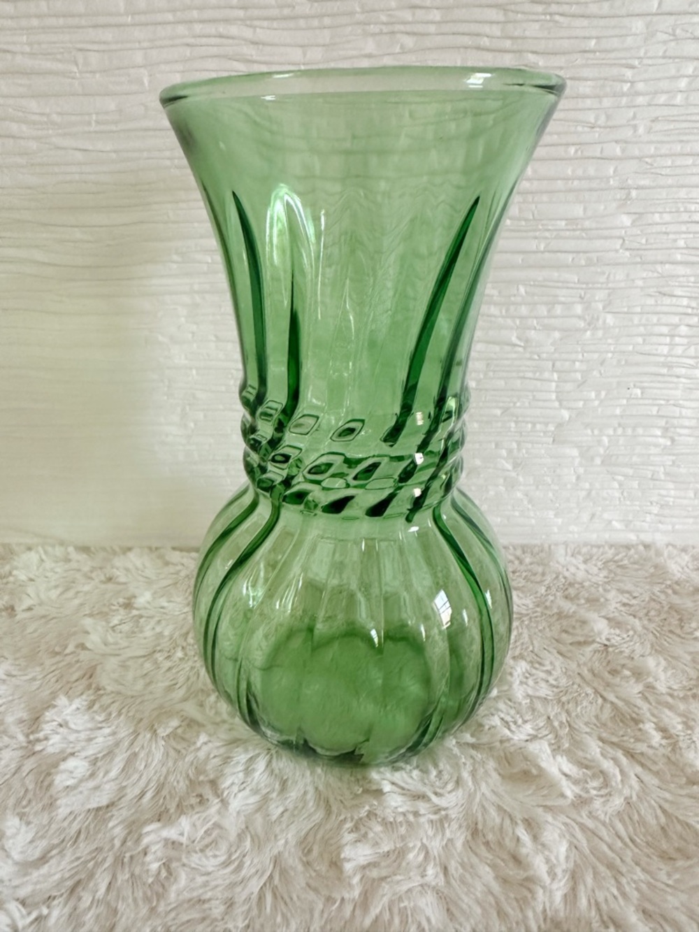 Vintage Anchor Hocking Green Glass Ribbon Vase
